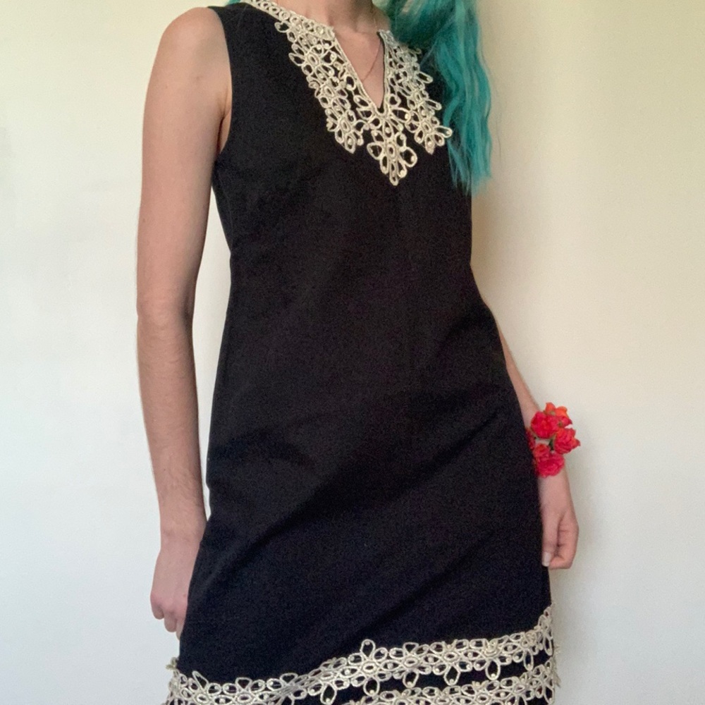 Classy Mod shift dress by Mud Pie